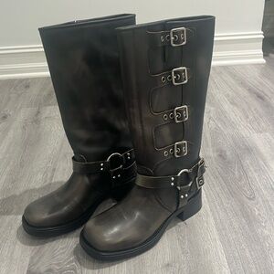 Steve Madden boots NEVER WORN